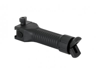 Front grip integrated with bipod 3