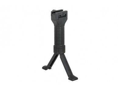 Front grip integrated with bipod 1